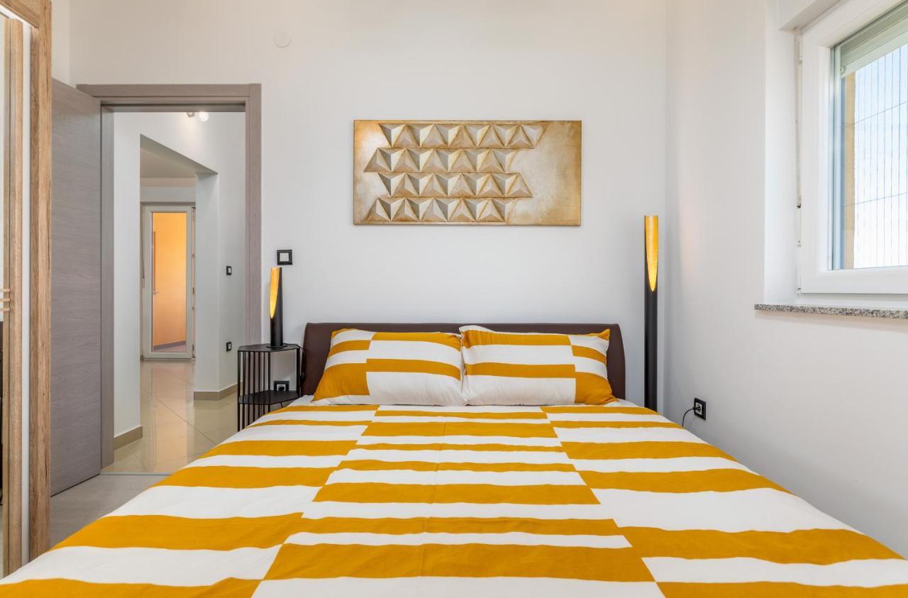 Apartment Vito With Sea View Fazana Exterior photo